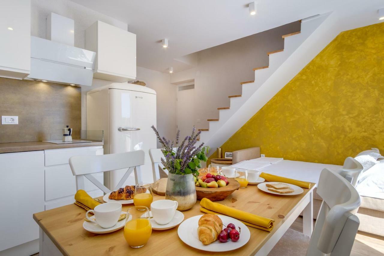 Casa Rustica Leilighet Mali Lošinj Eksteriør bilde