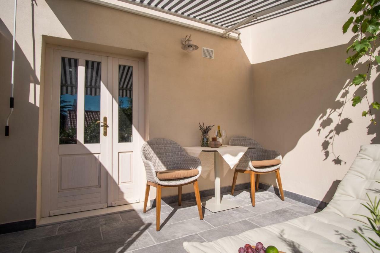 Casa Rustica Leilighet Mali Lošinj Eksteriør bilde