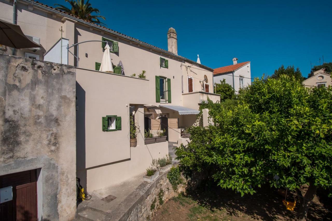 Casa Rustica Leilighet Mali Lošinj Eksteriør bilde