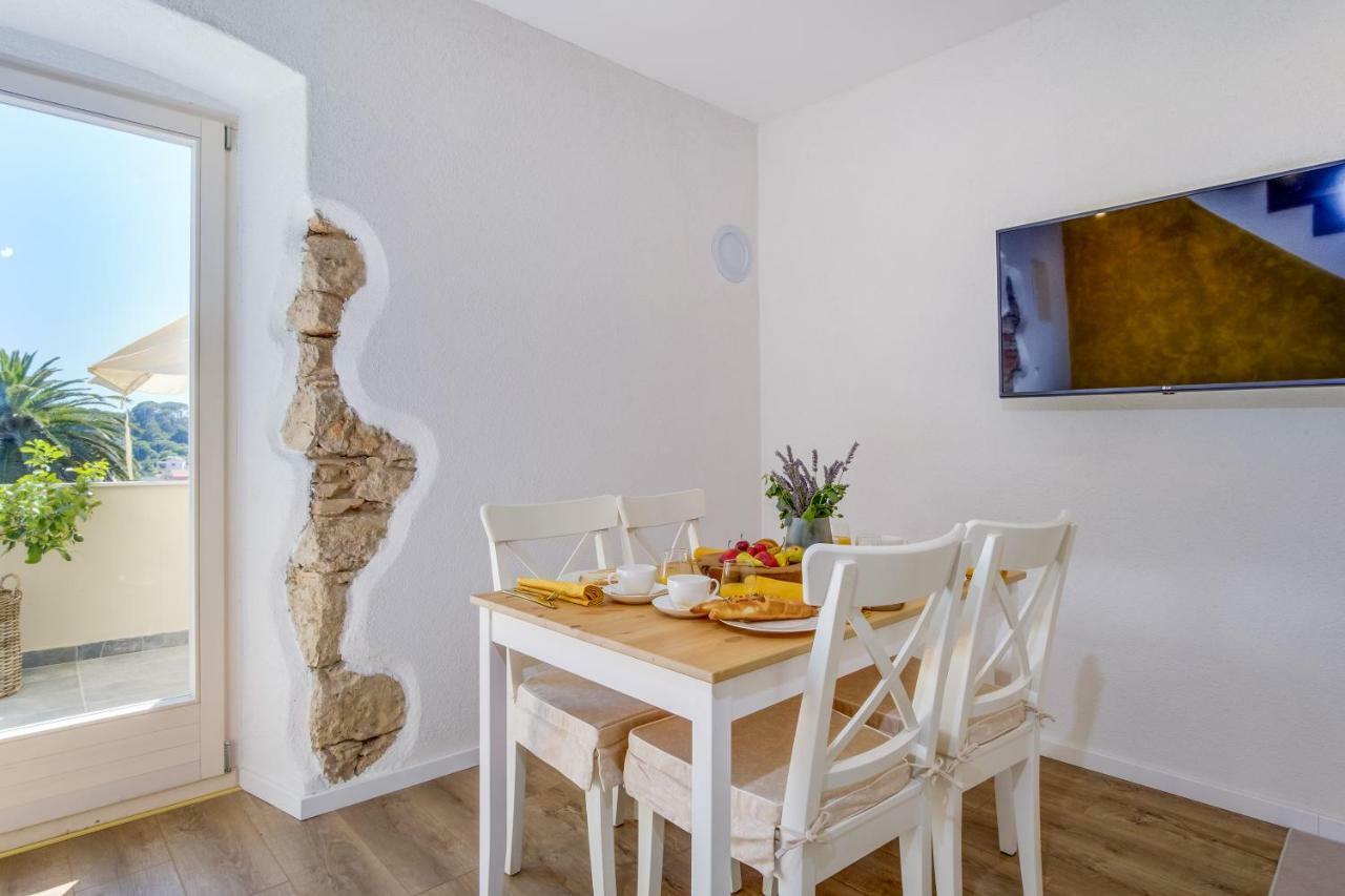 Casa Rustica Leilighet Mali Lošinj Eksteriør bilde